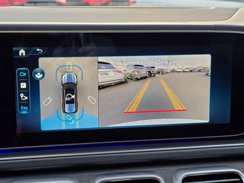 New 2025 Mercedes-Benz GLS 450 4MATIC image 18