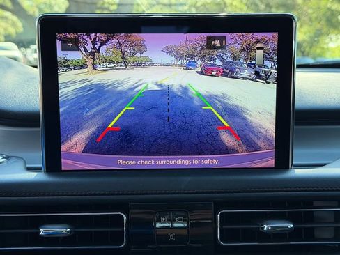 Used 2024 Lincoln Aviator 2WD w/ Premium Package image 15