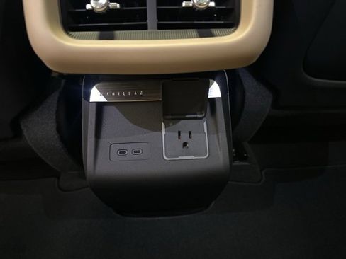 New 2024 Cadillac Lyriq Sport w/ Nappa Leather Package image 45