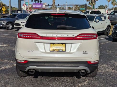 Used 2015 Lincoln MKC FWD image 6