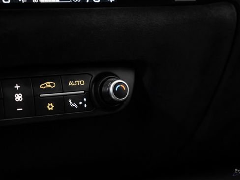 Used 2019 Ferrari 812 Superfast RWD image 80