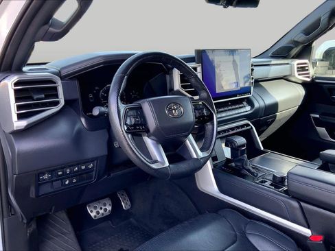 Used 2024 Toyota Tundra Platinum AWD/4WD image 16