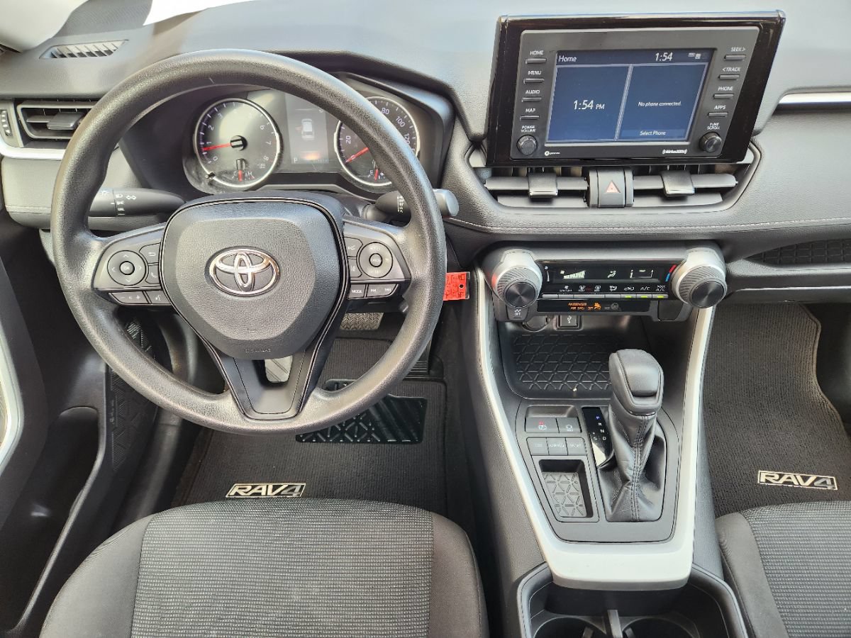 Used 2022 Toyota RAV4 LE FWD image 46
