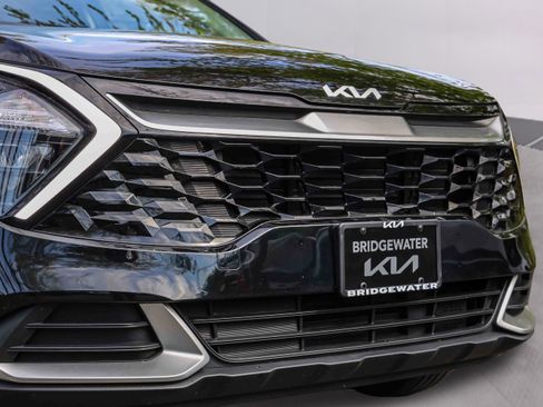 Certified 2023 Kia Sportage EX AWD/4WD image 30