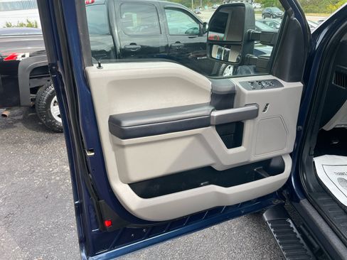 Used 2019 Ford F350 XLT w/ XLT Value Package image 27