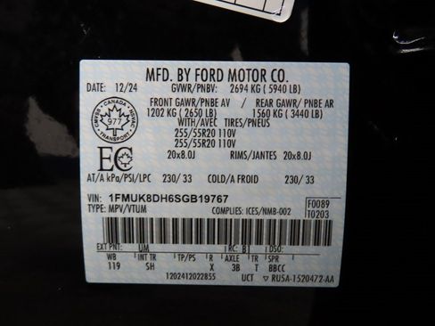 Used 2025 Ford Explorer Active w/ Active Comfort Package image 53