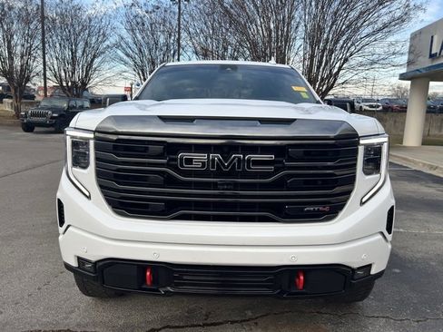 Used 2023 GMC Sierra 1500 AT4 w/ AT4 Premium Package image 9