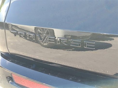 New 2026 Chevrolet Traverse RS image 9