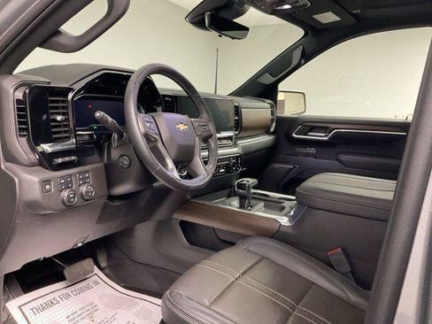 Certified 2025 Chevrolet Silverado 1500 High Country w/ Technology Package AWD/4WD image 13