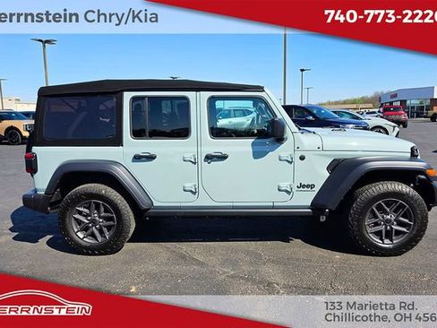 Used 2024 Jeep Wrangler Sport S image 28