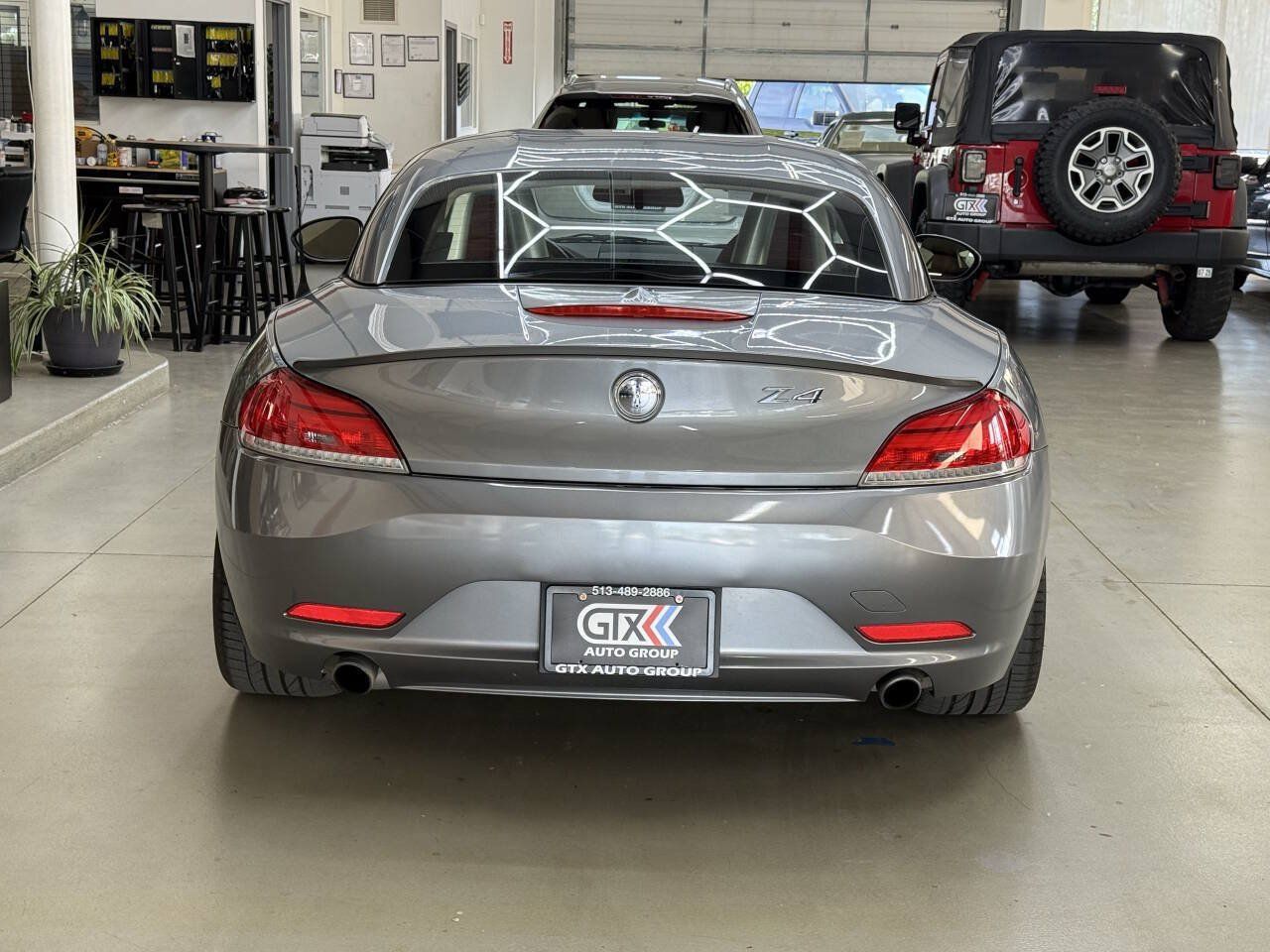 Used 2009 BMW Z4 sDrive35i RWD image 3
