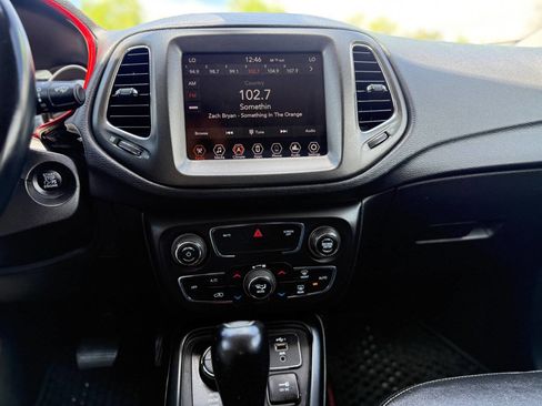 Used 2019 Jeep Compass Trailhawk image 20