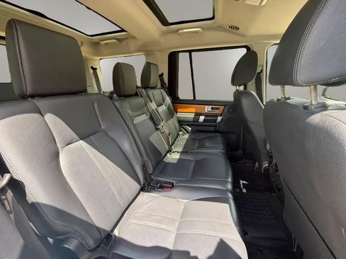 Used 2016 Land Rover LR4 HSE AWD/4WD image 17
