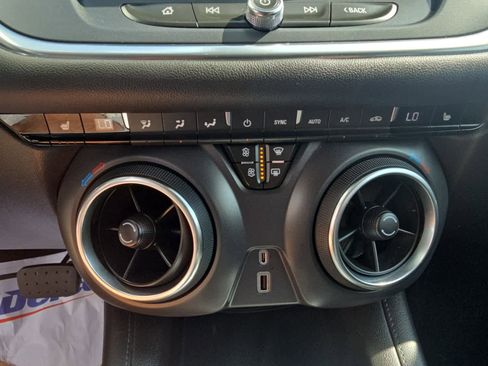 Used 2022 Chevrolet Blazer LT image 21