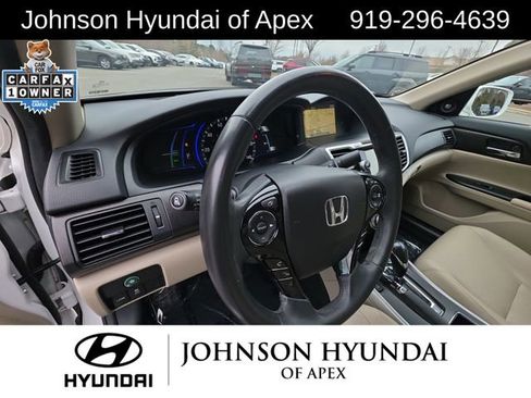 Used 2015 Honda Accord Touring image 25