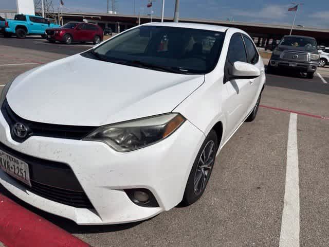 Used 2016 Toyota Corolla LE FWD image 1