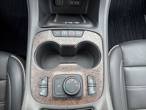 Used 2023 GMC Acadia Denali w/ Denali Ultimate Package image 28