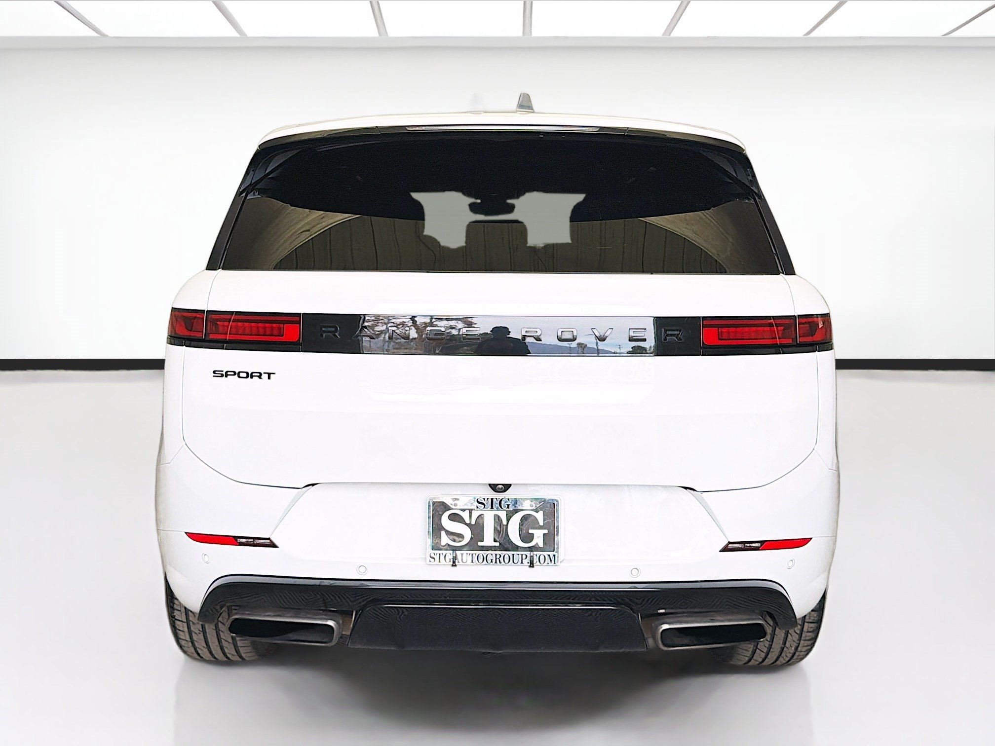 Used 2024 Land Rover Range Rover Sport Dynamic SE AWD/4WD image 5