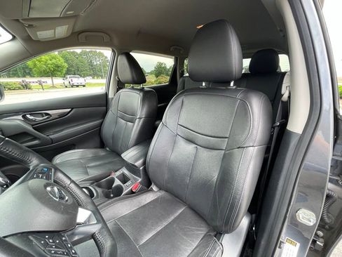 Used 2019 Nissan Rogue SL FWD image 23