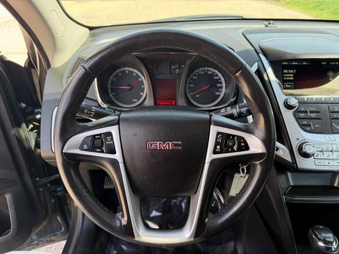 Used 2017 GMC Terrain SLE w/ Convenience Package image 16