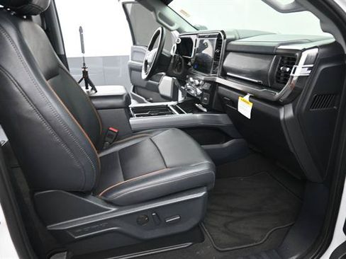 Used 2025 Ford F350 Lariat w/ Lariat Ultimate Package AWD/4WD image 23