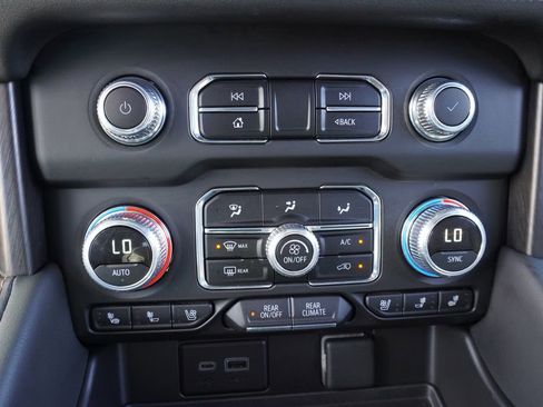 Certified 2024 GMC Yukon AT4 w/ AT4 Premium Plus Package image 21