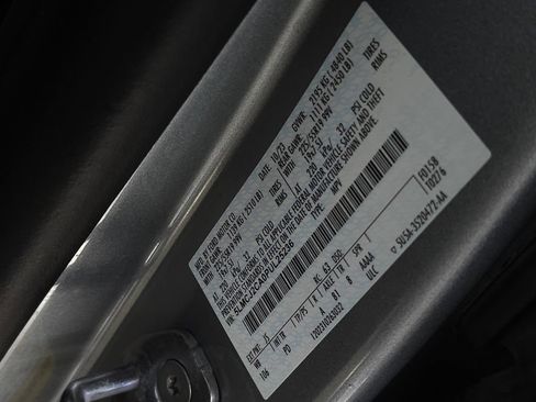 Used 2023 Lincoln Corsair Reserve FWD image 32