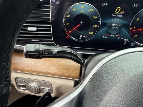 Used 2022 Mercedes-Benz GLE 350 4MATIC image 33