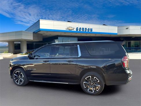 Used 2023 Chevrolet Suburban LS w/ Driver Alert Package image 7