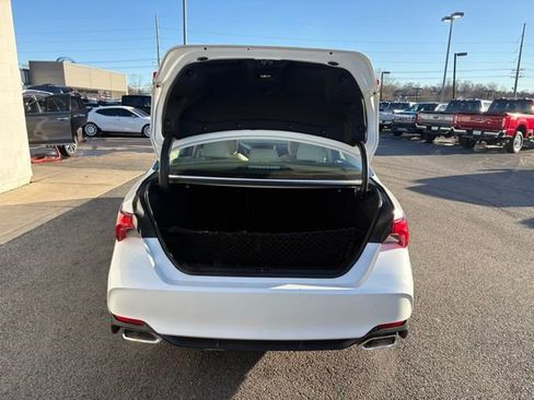 Used 2021 Toyota Avalon XLE image 33