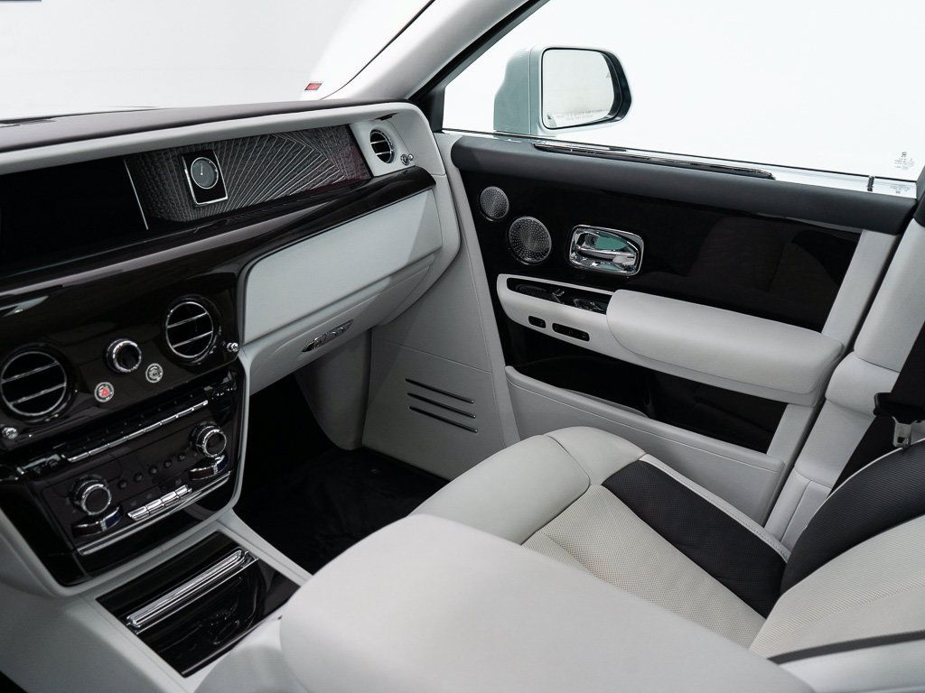 Certified 2023 Rolls-Royce Phantom Sedan RWD image 36