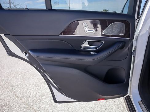 Used 2024 Mercedes-Benz GLE 350 4MATIC w/ 3rd Row Seat Package image 27