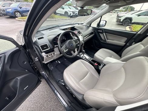 Used 2018 Subaru Forester 2.5i Limited AWD/4WD image 12
