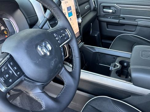 New 2026 RAM 2500 Laramie AWD/4WD image 9