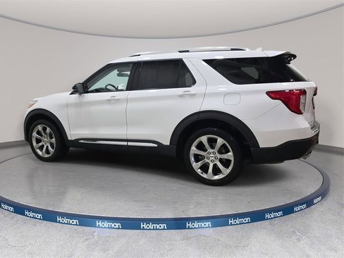 Used 2020 Ford Explorer Platinum w/ Premium Technology Package image 9
