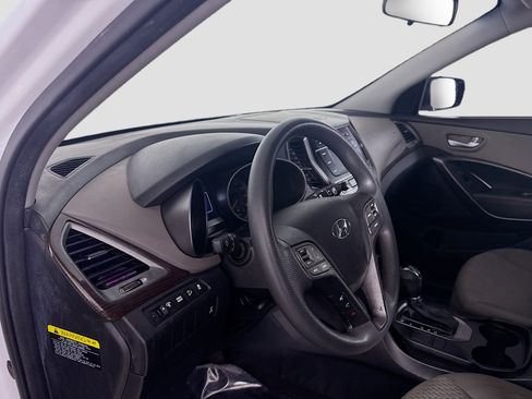 Used 2018 Hyundai Santa Fe Sport image 22