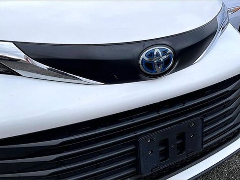 Used 2023 Toyota Sienna LE image 33