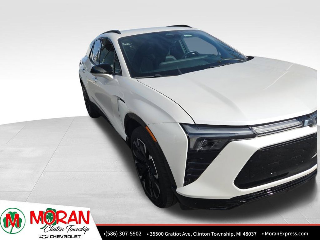 Used 2024 Chevrolet Blazer EV RS AWD/4WD image 2