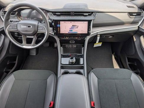 New 2026 Jeep Grand Cherokee Altitude RWD image 5