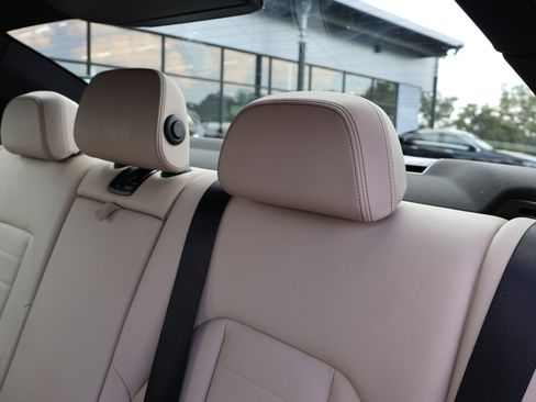 Used 2023 BMW 330i Sedan RWD image 18