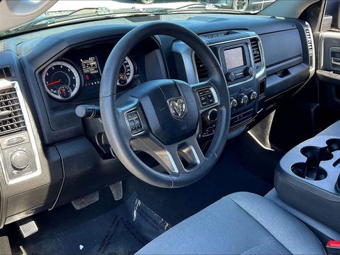 Used 2024 RAM 1500 Classic SLT AWD/4WD image 8