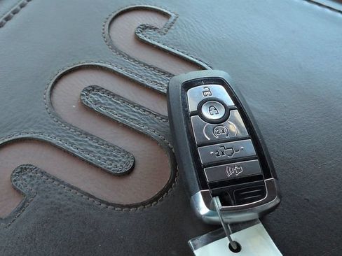 Certified 2024 Ford F250 King Ranch AWD/4WD image 29