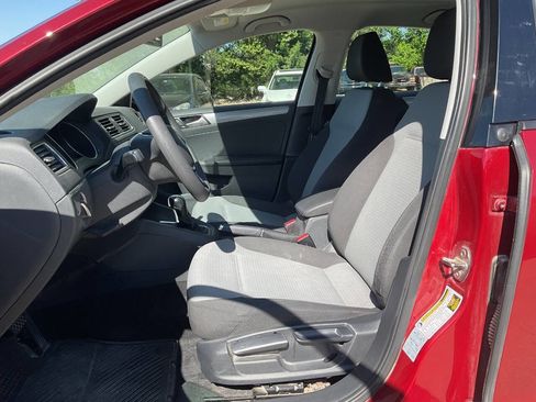 Used 2018 Volkswagen Jetta S FWD image 14