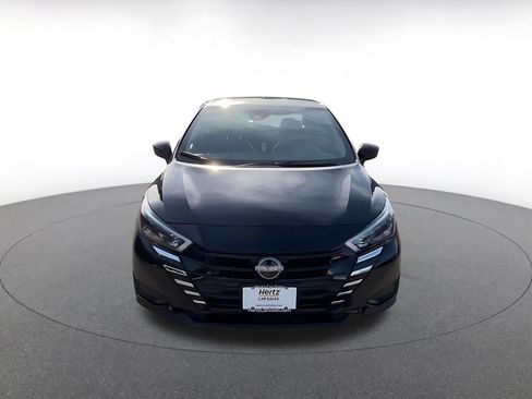 Used 2025 Nissan Versa SV image 4