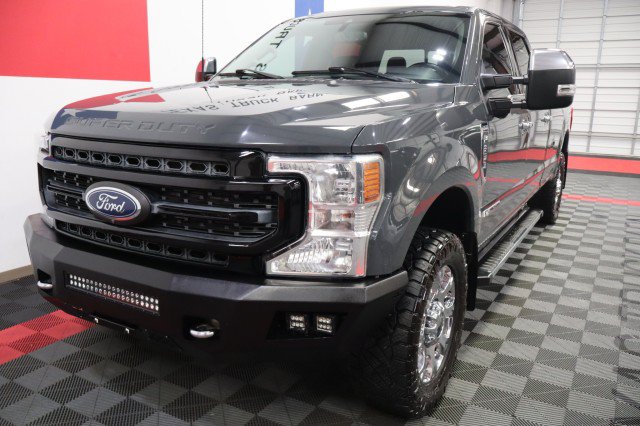 Used 2021 Ford F350 Lariat w/ Lariat Ultimate Package AWD/4WD image 4