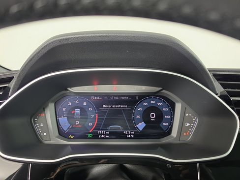 Certified 2025 Audi Q3 2.0T Premium Plus w/ Premium Plus Package AWD/4WD image 23