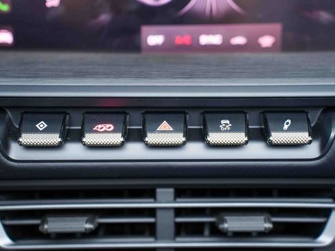 Used 2024 Porsche 911 Carrera 4 GTS w/ Premium Package image 76