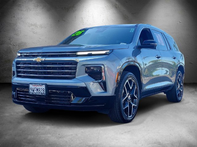 Used 2026 Chevrolet Traverse High Country w/ LPO, Floor Liner Package FWD image 5