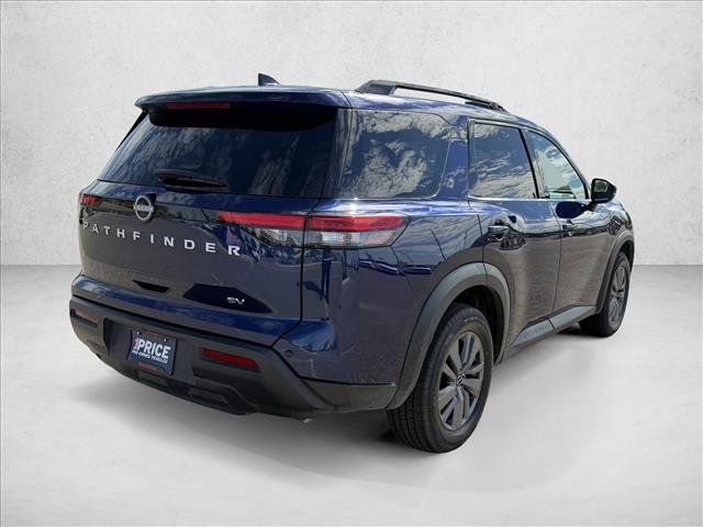 Used 2024 Nissan Pathfinder SV FWD image 5