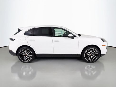 New 2026 Porsche Cayenne image 27